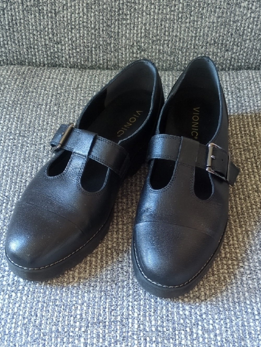 Vionic | T-Strap Flats - Picture 6 of 7